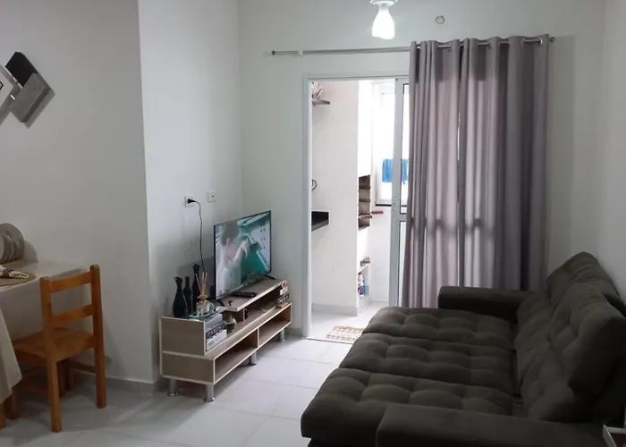Apartamento para 6 pessoas bairro pereque mirim