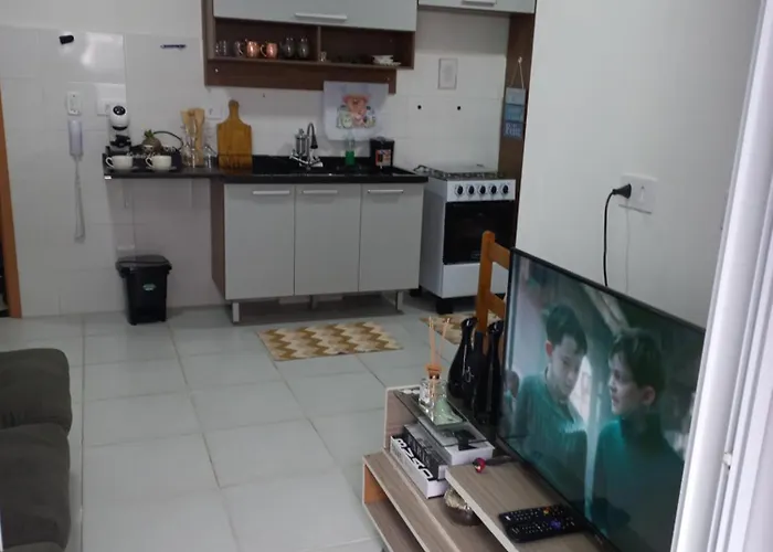 Apartamento para 6 pessoas bairro pereque mirim