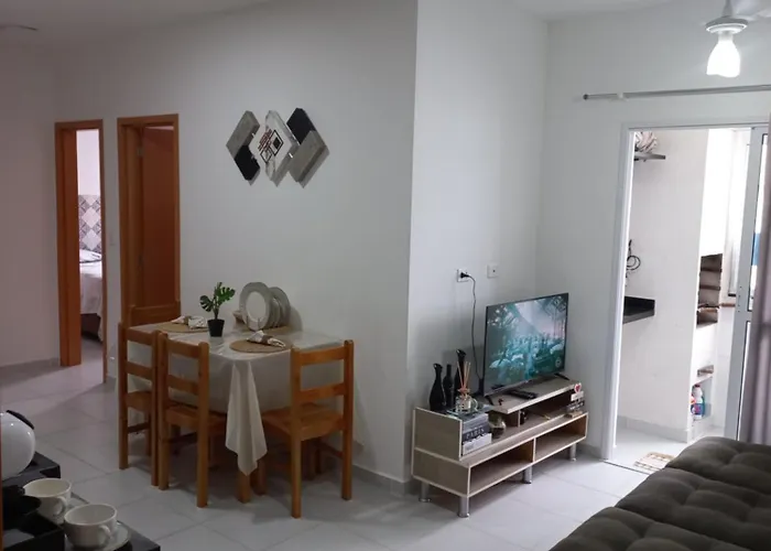 Apartamento para 6 pessoas bairro pereque mirim